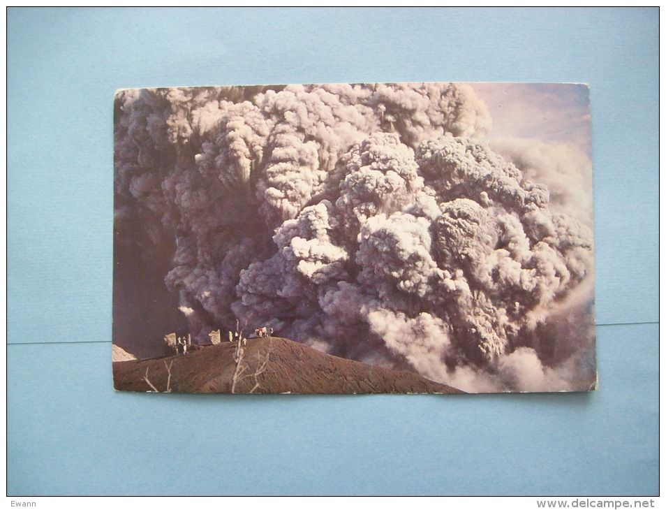Costa-Rica: Carte Postale "éruption Du Volcan Irazu" - Costa Rica
