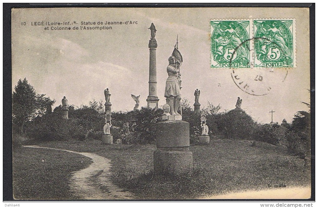 Cpa 44  - LEGE - Statue De Jeanne D'Arc Et Colonne De L'Assomption - Legé