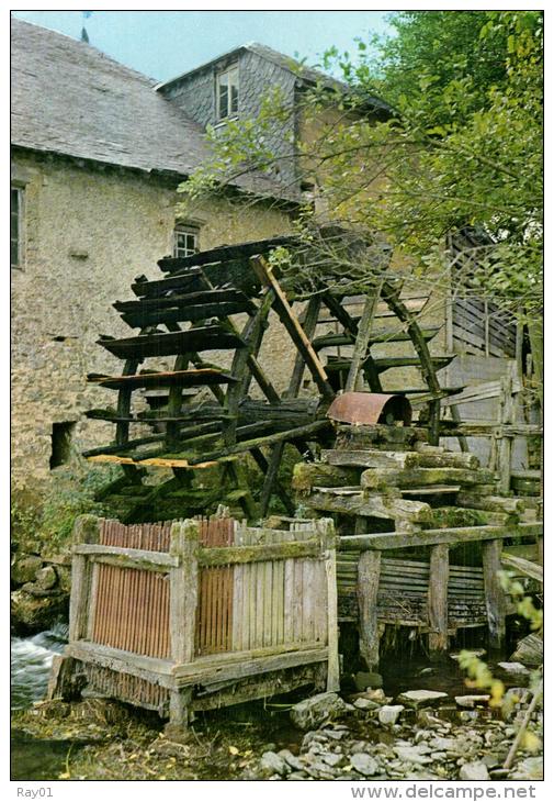 BELGIQUE - LUXEMBOURG - FLORENVILLE - LACUISINE-SUR-SEMOIS - Le Vieux Moulin. - Florenville