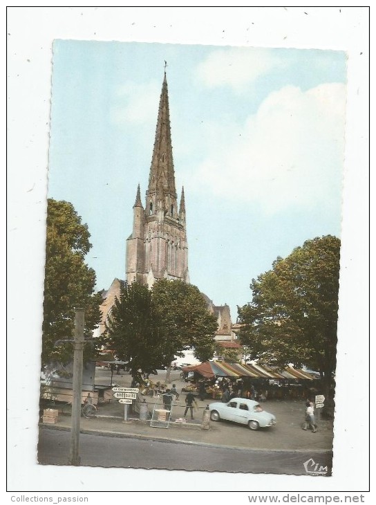 Cp , 85 , FONTENAY LE COMTE , La Place Du Marché Et Le Clocher De L'église Notre Dame , Vierge , Ed : Combier Cc 5568 - Fontenay Le Comte