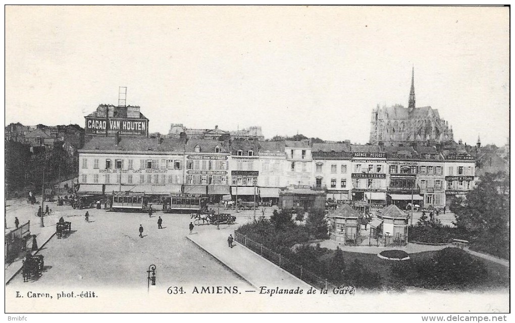 Lot de 64 cartes d´AMIENS toutes scannées + 1 rajoutée le 30/09 : Marché sur l'eau