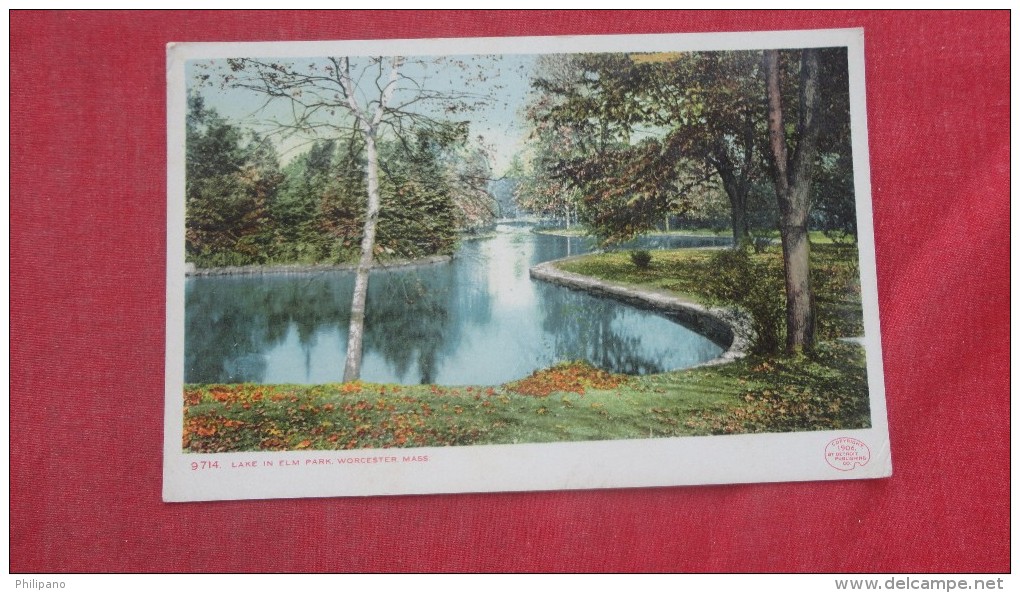 - Massachusetts> Worcester  Lake In Elm Park -------- ----------  Ref  1886 - Worcester