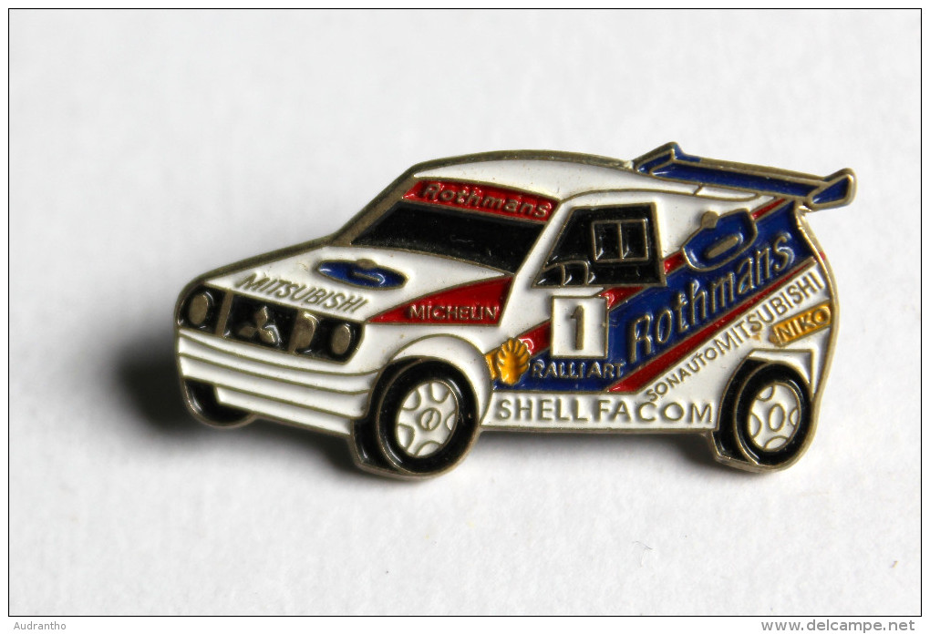 2 Pin's Voiture Formule 1 PEUGEOT ESSO Mitsubishi 4x4 Ralliart Rothmans Shell Facom - Autorennen - F1