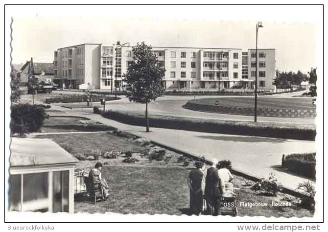 Oss - Rotonde Flatgebouw Kinderwagen 1961 - Oss