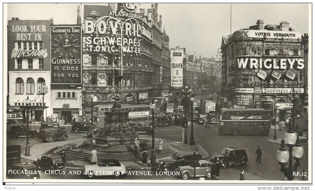 ROYAUME- UNI - PICCADILLY CIRCUS SHAFTESBURY AVENUE LONDON - Piccadilly Circus