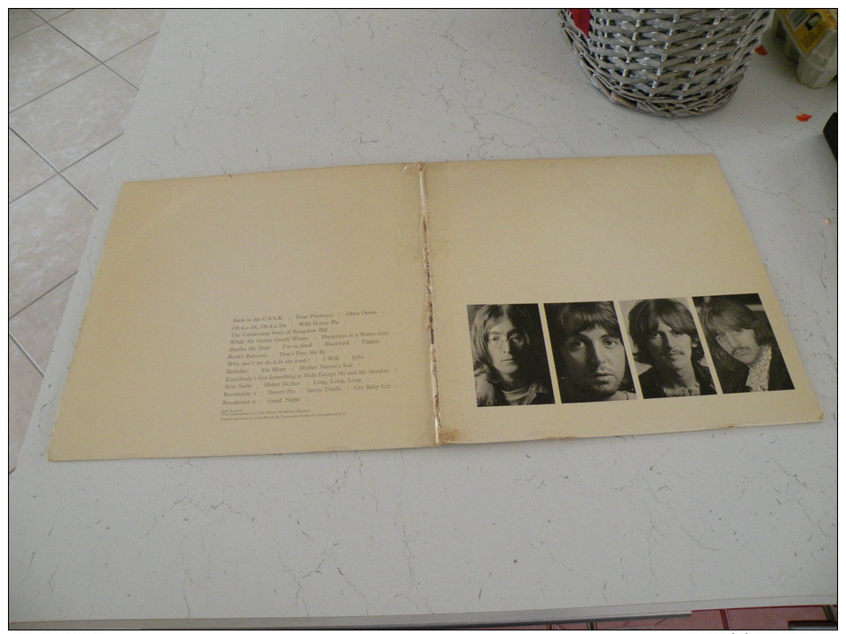 THE BEATLES - Madona (Titres Sur Photos) - Vinyle 33 T LP Double Album - Rock