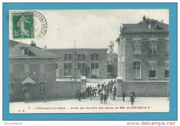 CPA 2 - Sortie Des Ouvriers Des Usines De MM SCHNEIDER & CIE - Champagne Sur Seine