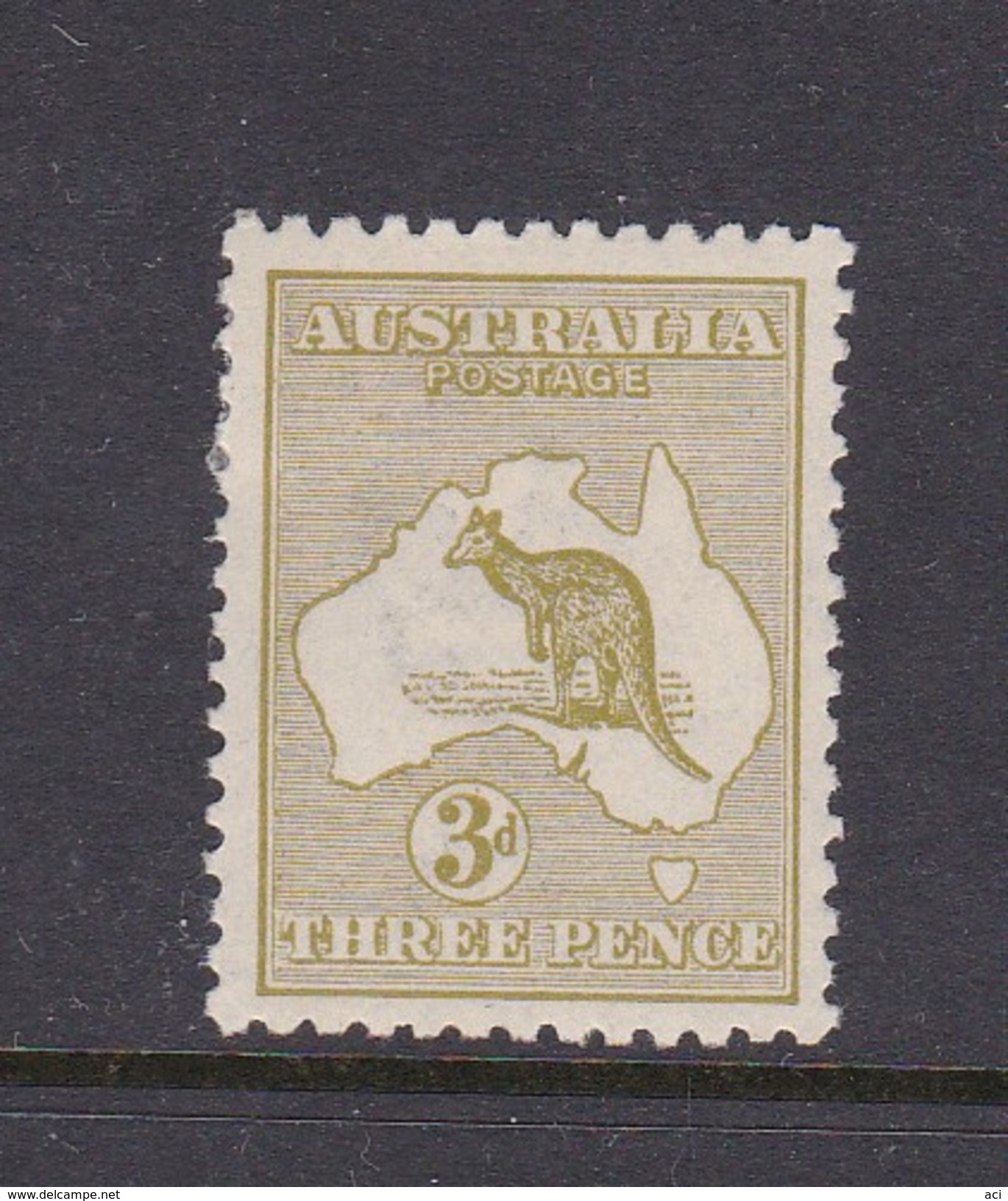 Australia 1915-20 Third Watermark Kangaroo SG 37, 3d Olive Mint Hinged - Ongebruikt