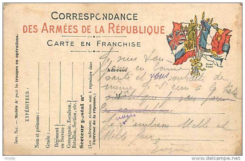 D-15 - 5568  : CARTE POSTALE FRANCHISE  MILITAIRE GROUPE DE DRAPEAUX - Lettres & Documents