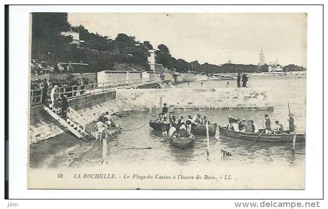 17/ CHARENTE MARITIME... LA ROCHELLE. La Plage Du Casino à L'heure Du Bain - La Rochelle