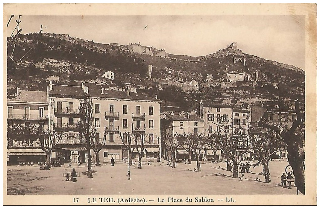 07 Le Teil La Place Du Sablon - Le Teil