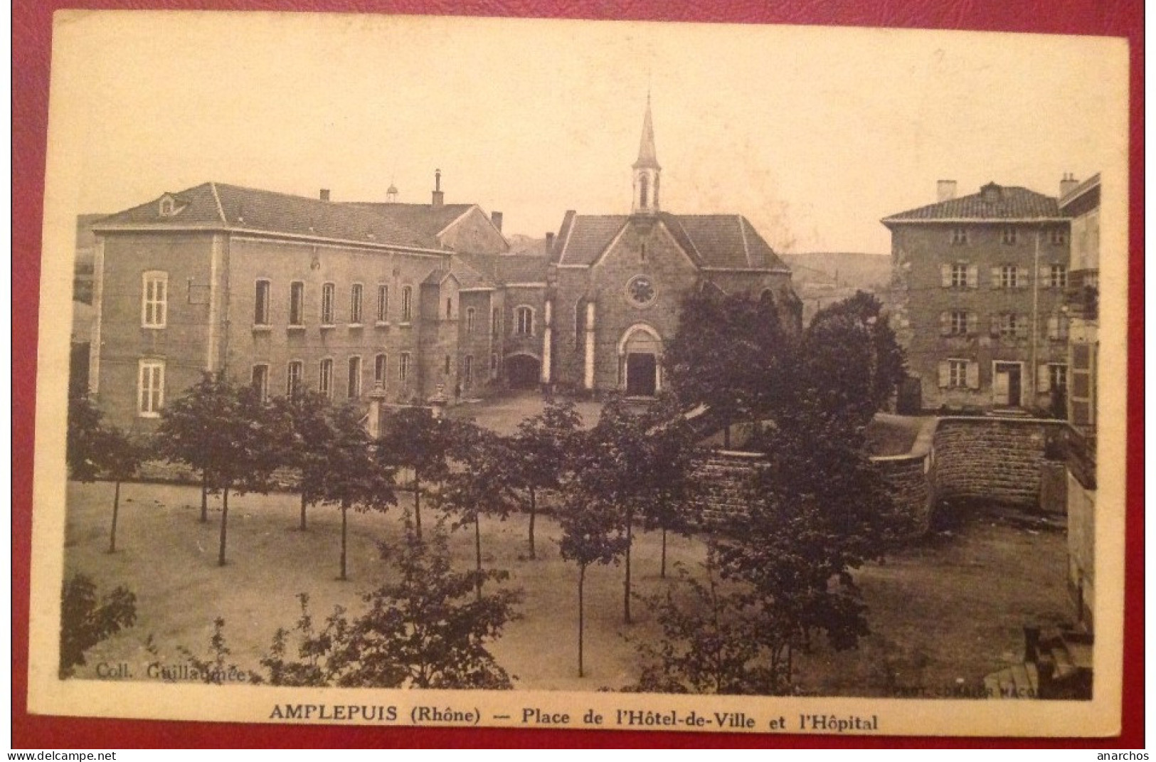 69 Rhône  AMPLEPUIS Place De L'Hotel De Ville Et L'Hopital - Amplepuis