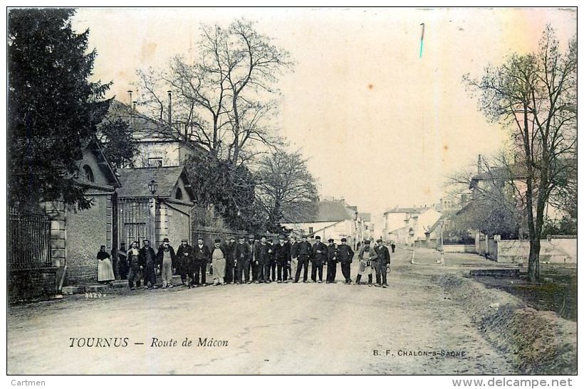 71  TOURNUS  ROUTE DE MACON  GROUPE D'OUVRIERS DEVANT L'USINE - Autres & Non Classés