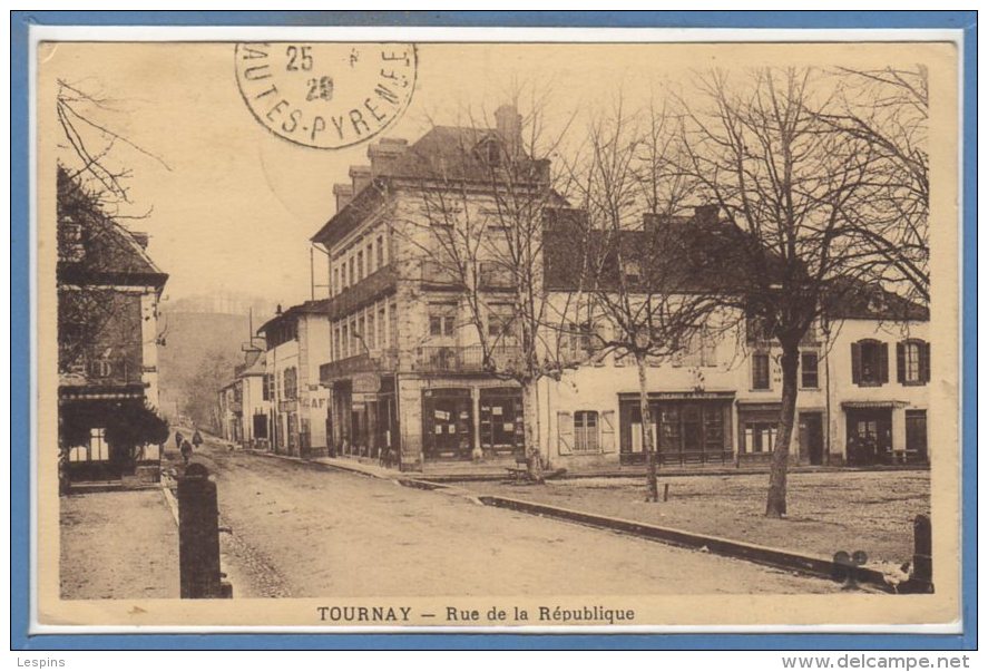65 - TOURNAY -- Rue De La République - Tournay