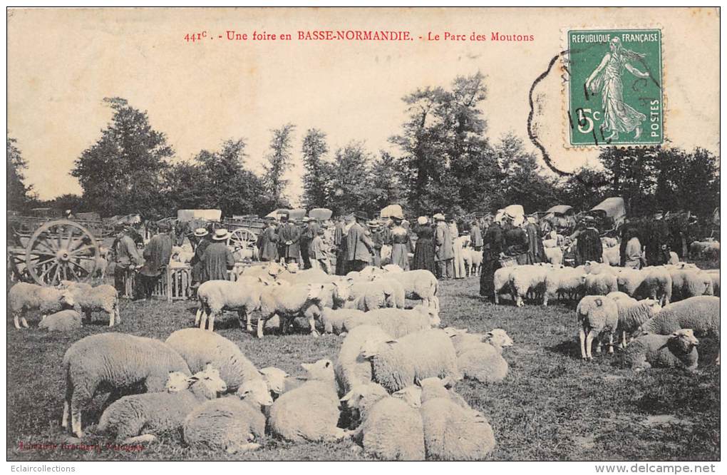 Valognes  ( Attribué A..)     50    Foire En Basse Normandie. (Le Parc Des Moutons) - Valognes