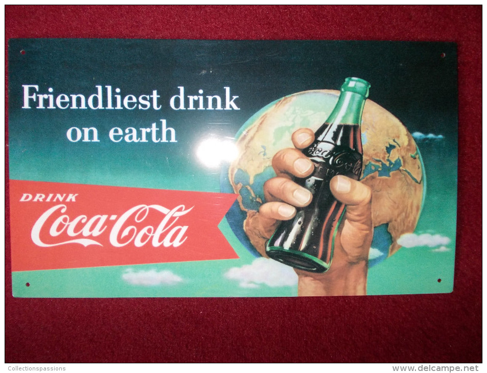 Plaque Publicitaire. COCA COLA - - Tin Signs (vanaf 1961)