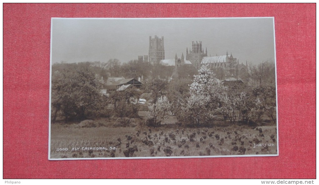 England> Cambridgeshire > Ely  Cathedral  Judges Photo RPPC==== ===== Ref 1997 - Sonstige & Ohne Zuordnung