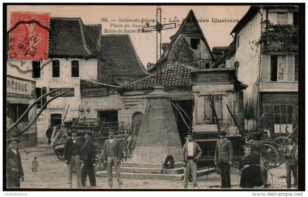 DB4785 - FRANCE - SALIES DE BÉARN - PLACE DU BAYAA - MAISON DE JEANNE D'ALBRET - Salies De Bearn