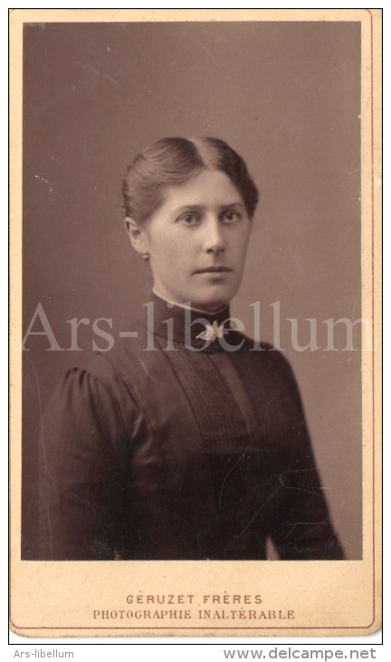 Photo-carte De Visite / CDV / Femme / Lady / Woman / Vrouw / Photo Géruzet Frères / Bruxelles / Brussel - Anciennes (Av. 1900)