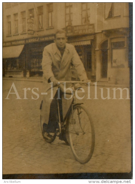 Photo Ancien / Homme / Man / Fiets / Vélo / Bicycle / Bicyclette - Anonieme Personen