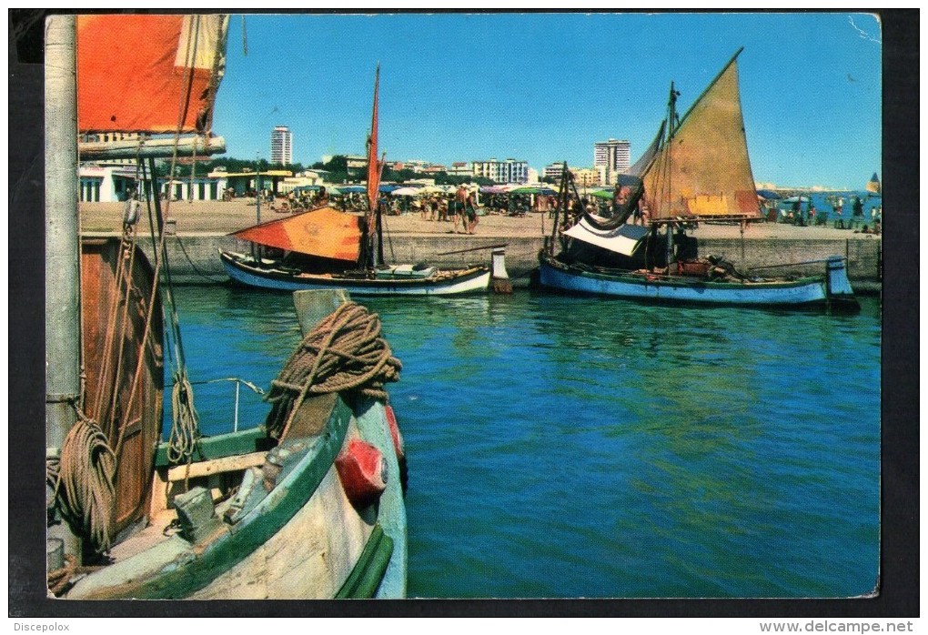 P2052 CERVIA ( MIlano Marittima, Ravenna ) LA SPIAGGIA VISTA DAL PORTO CON BARCHE - BOAT BARQUE - TIMBRO HOTEL BUENOSAIR - Altri & Non Classificati