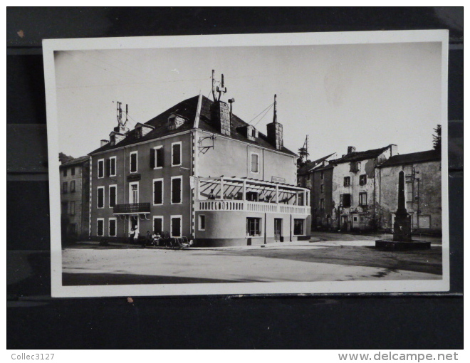 81 - Brassac - L'Obelisque Et L'Hotel Du Balcon - Edition P. Bouissiere - S.I.P.H.A. - Brassac
