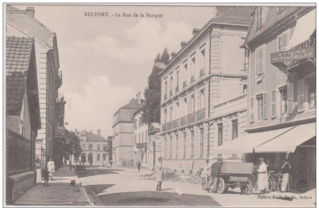 BELFORT. La Rue De La Banque - Belfort - Ville