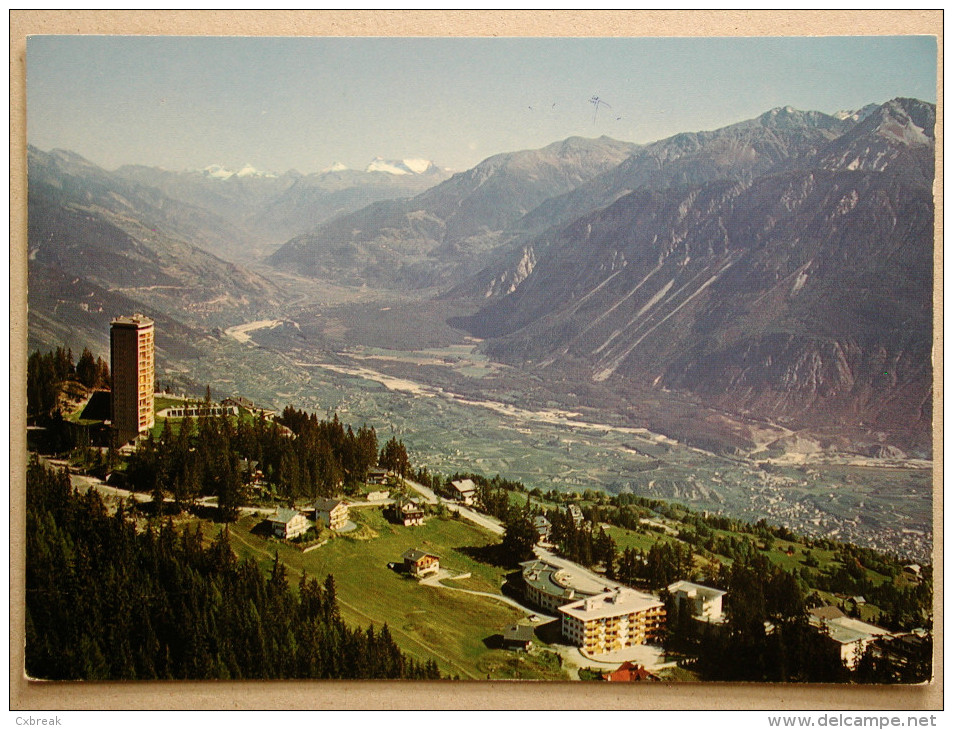 Montana-Vermala-sur-Sierre, La Tour De Supercrans Et Plaine Du Rhône En Direction De Brigue - Brigue-Glis 