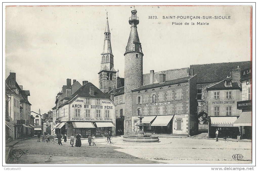 SAINT-POURÇAIN-SUR-SIOULE (Allier) - Place De La Mairie - Animée - Pharmacie, Librairie, Patissier - Sonstige & Ohne Zuordnung