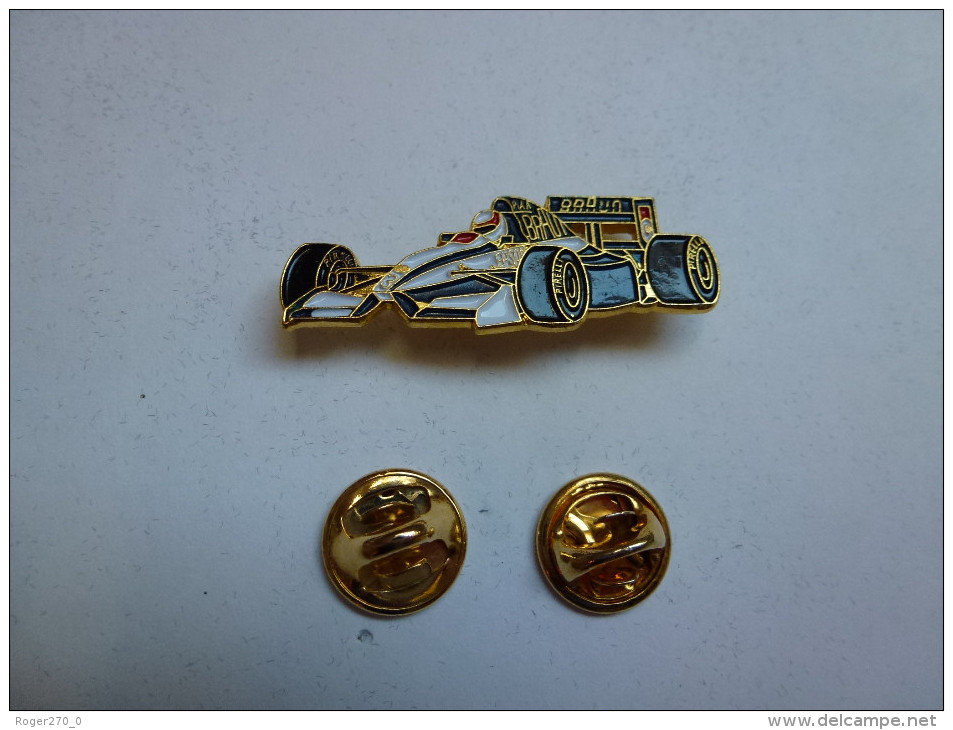 Superbe Pin´s , Auto F1 Honda , Formule 1 , N°3 , Braun , Pneu Pirelli , Tyres - Honda