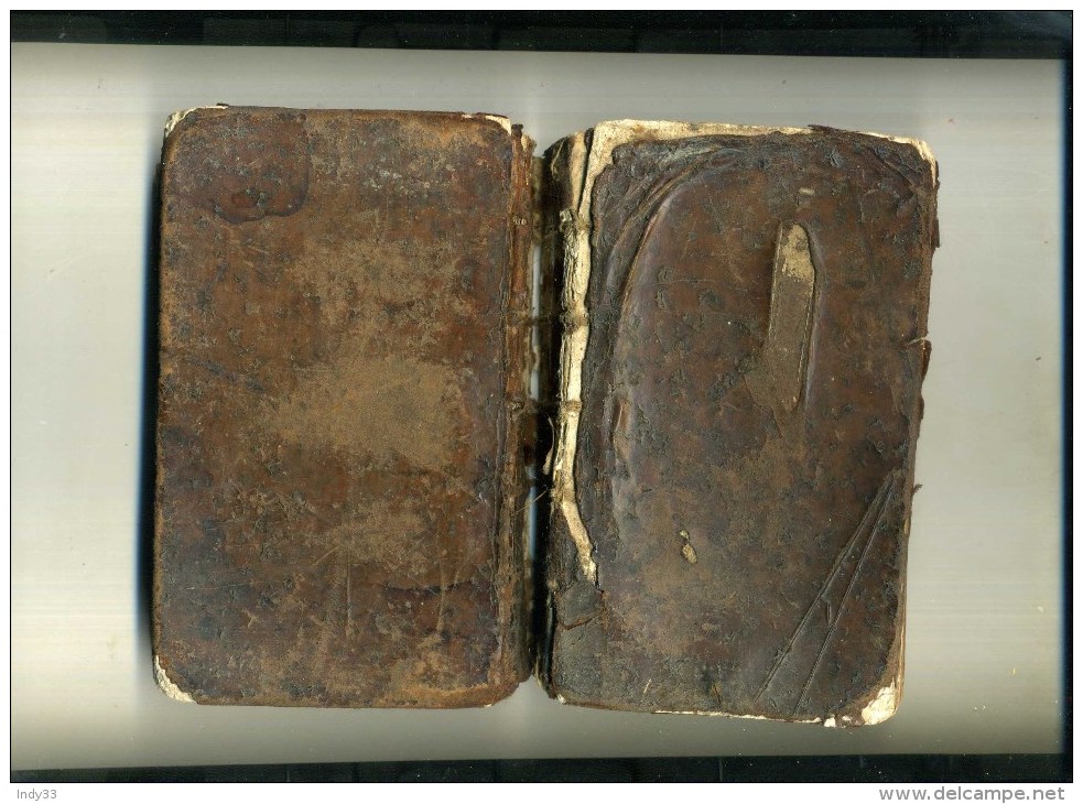 - TRAITE DE L'OPINION . TOME III . DE LA MORALE ,DES LOIX ET DES COUTUMES . A PARIS MDCCXLI . - 1701-1800