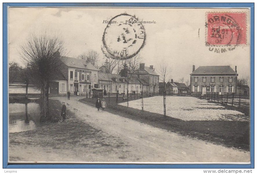 80 - HORNOY -- Place Communale - Hornoy Le Bourg