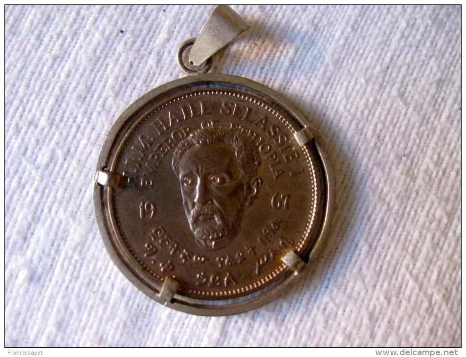 Medal Haile Selassie 75th Birthday 1967 - With Jewelry Hanging - Royaux / De Noblesse