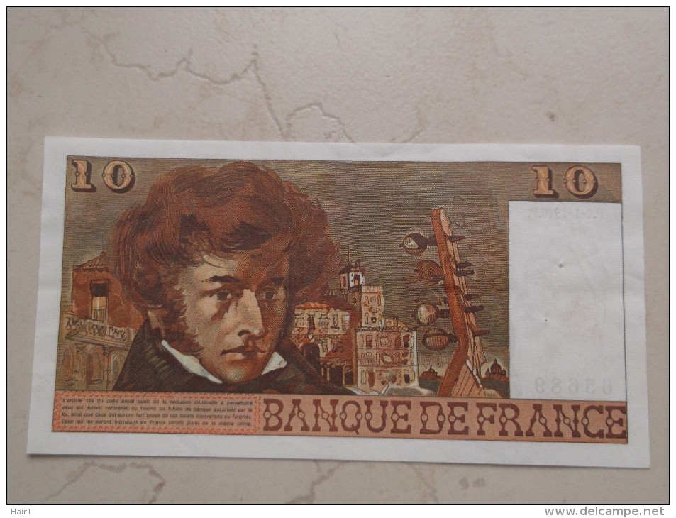 VDS BILLET DIX FRANCS   AVEC 2 PETITS TROUS EPINGLE DU 02 01 1976 - 10 F 1972-1978 ''Berlioz''