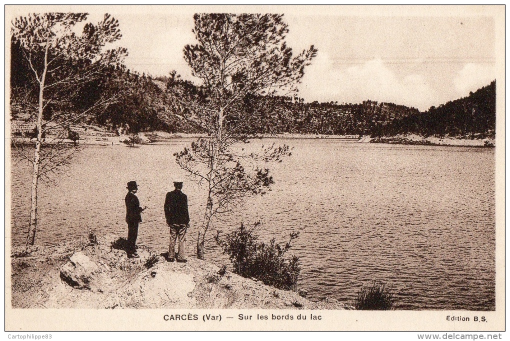 VAR 83 CARCES SUR LE BORD DU LAC - Carces