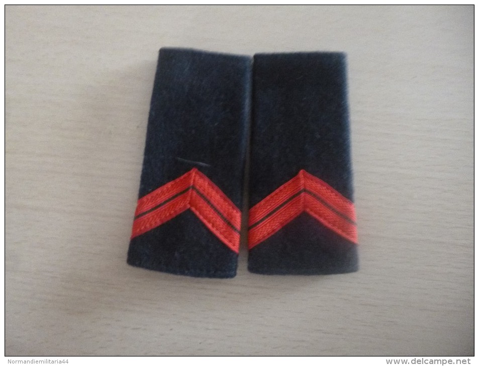 Paire De Fourreaux D Epaulettes Caporal Pompiers - Pompiers