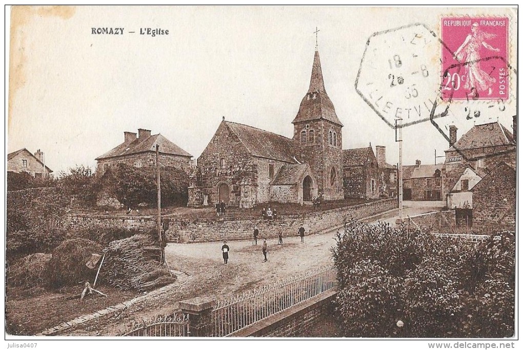 ROMAZY (35) église Vue Du Village - Autres & Non Classés