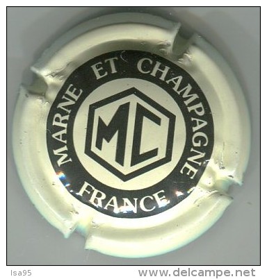 CAPSULE-CHAMPAGNE MARNE ET CHAMPAGNE N°03b Crème Et Noir, écriture épaisses Serrées Recto Or - Marne Et Champagne