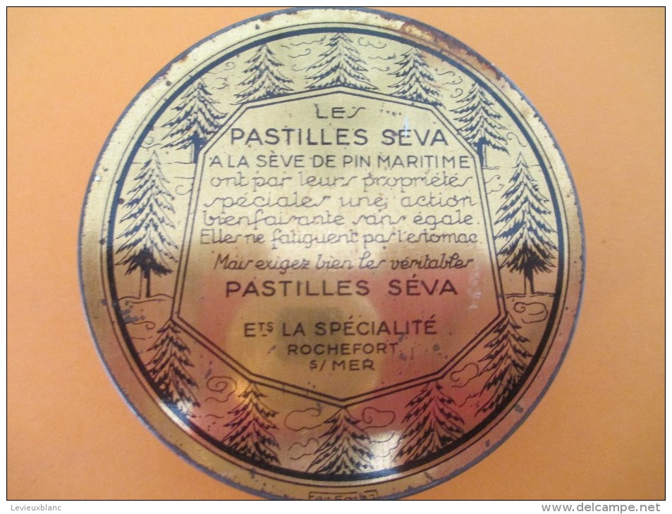 Boite Métallique /Pastilles SEVA/à La Séve De Pin Maritime//Lotus/La Spécialité/Rochefort Sur Mer/Vers 1960    BFPP48 - Boîtes