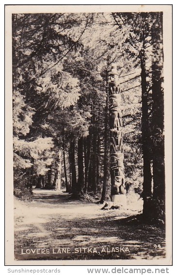 Alaska Sitka Lover's Lane And Indian Totem Pole Real Photo - Sitka