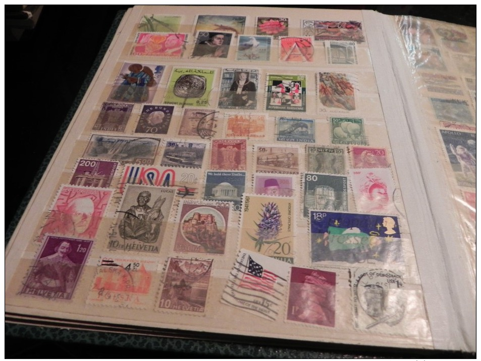 ALBUM DE TIMBRES OBLITERES/MELANGES DIVERS PAYS.