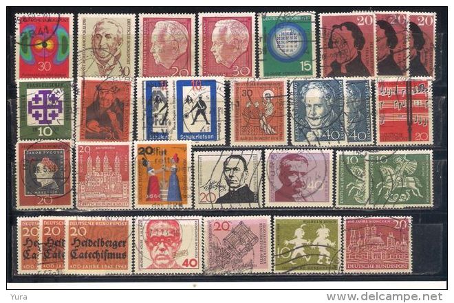 Lot 39  Europe  335   Different MNH, Used - Mezclas (max 999 Sellos)