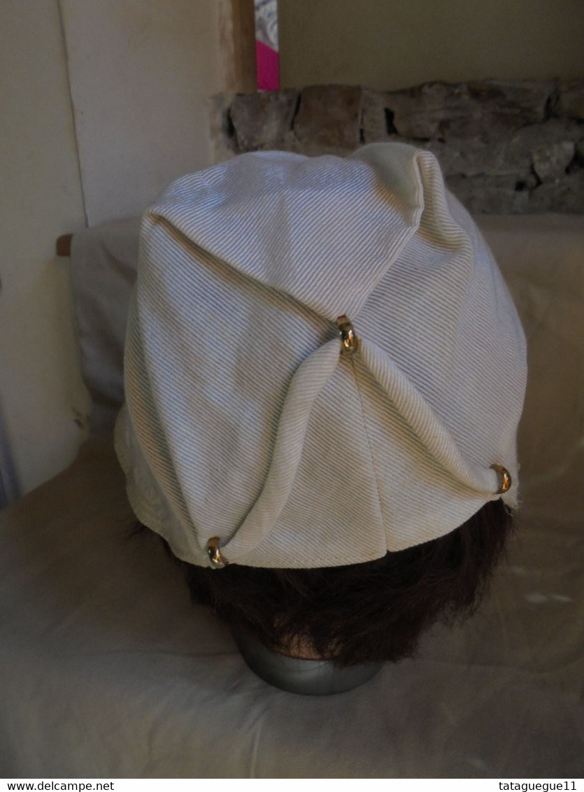 Ancien - Chapeau, Casquette De Femme Made In France - Hauben, Mützen, Hüte