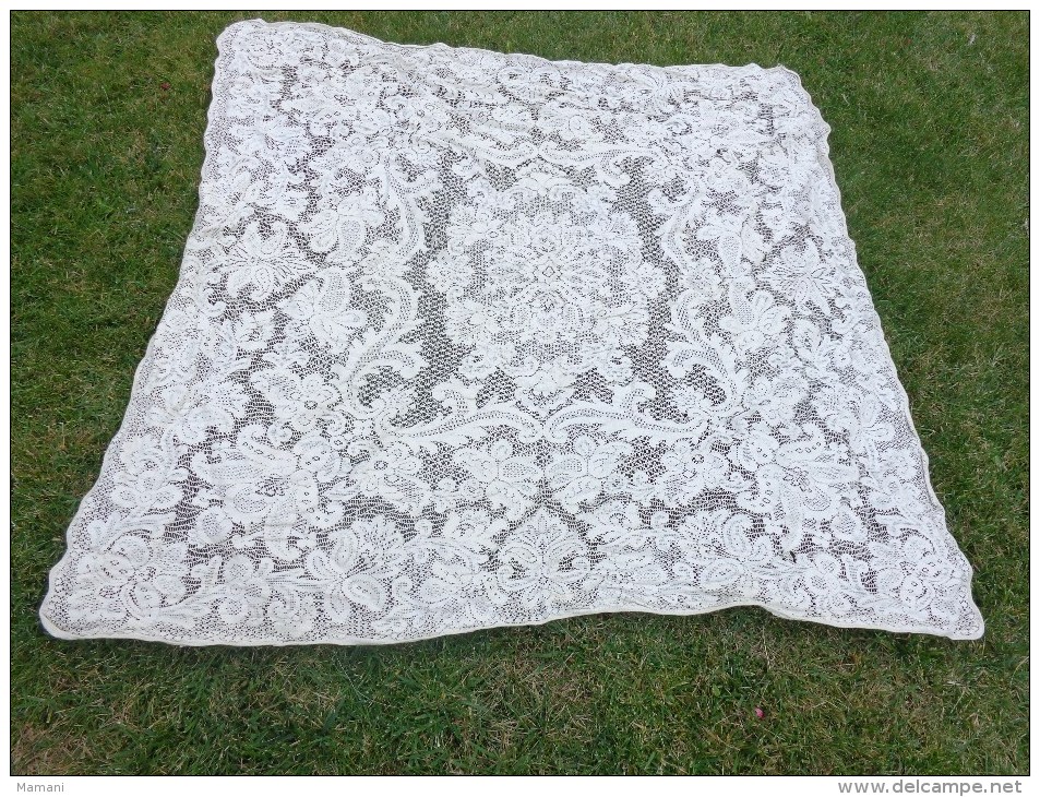 Nappe Ancienne- A Restaurer Ou A Utiliser Pour Confectionner -rideau- Robe De Poupee 128x135 Cm - Autres & Non Classés