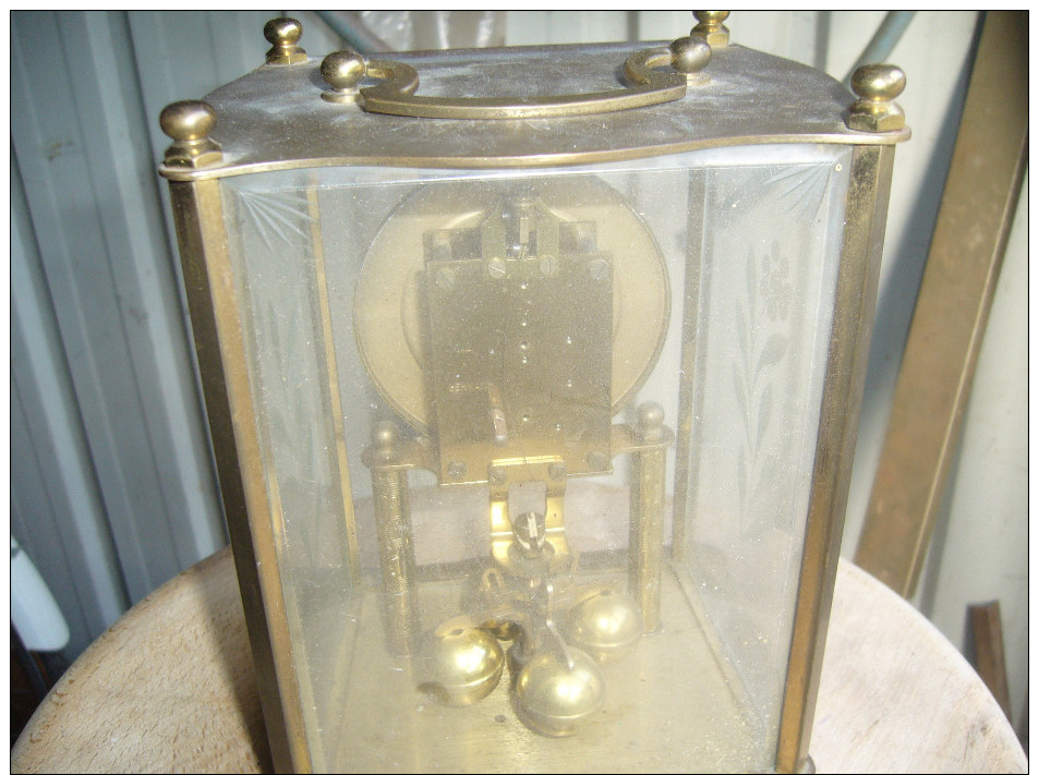 Petite Pendule Cage A Rénover. - Clocks