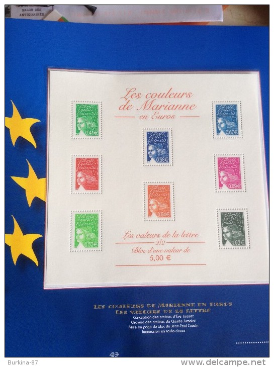 ANNEE 2002, TIMBRES DE FRANCE, Le Livre des Timbres, dans son étui neuf et complet