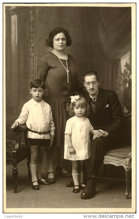 PORTRAIT FAMILLE FEVRIER 1930 - Genealogía