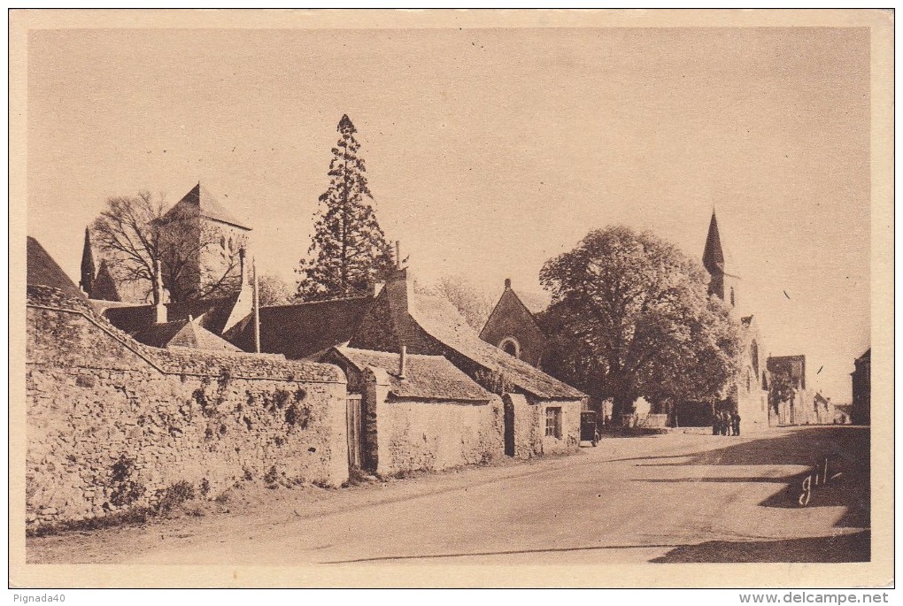 Cp , 72 , SOLESMES , La Grand'rue Et L'Église Paroissiale - Solesmes