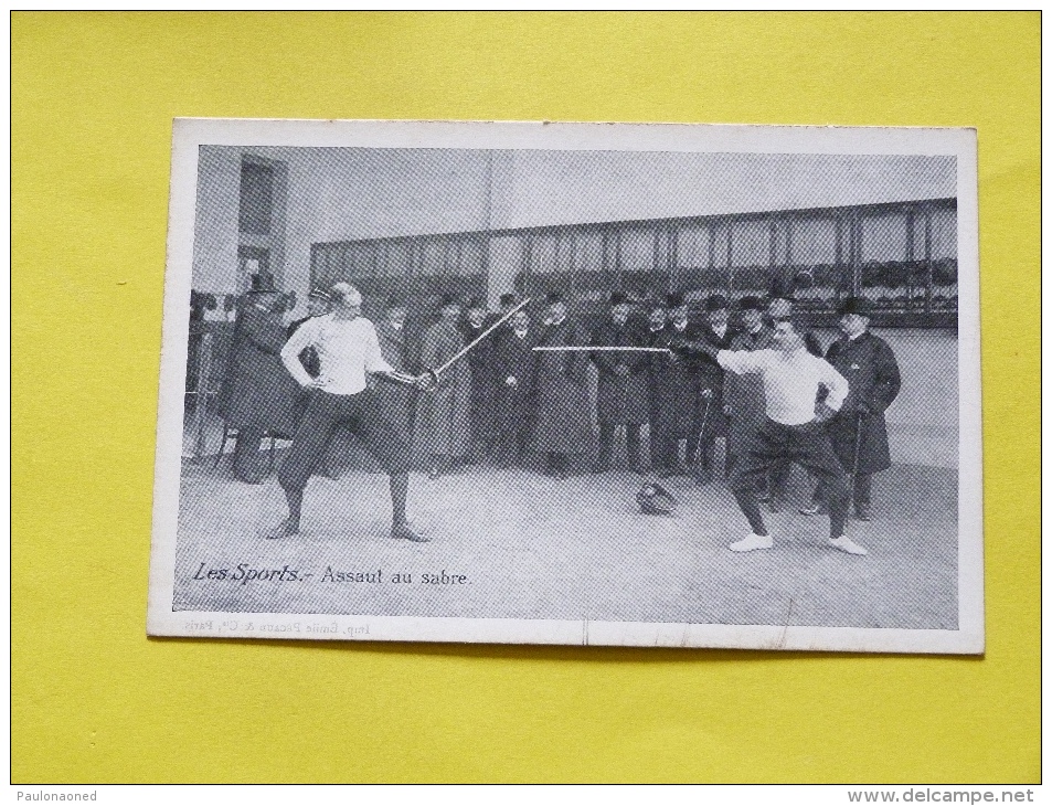 LES SPORTS          ASSAUT AU SABRE - Fencing