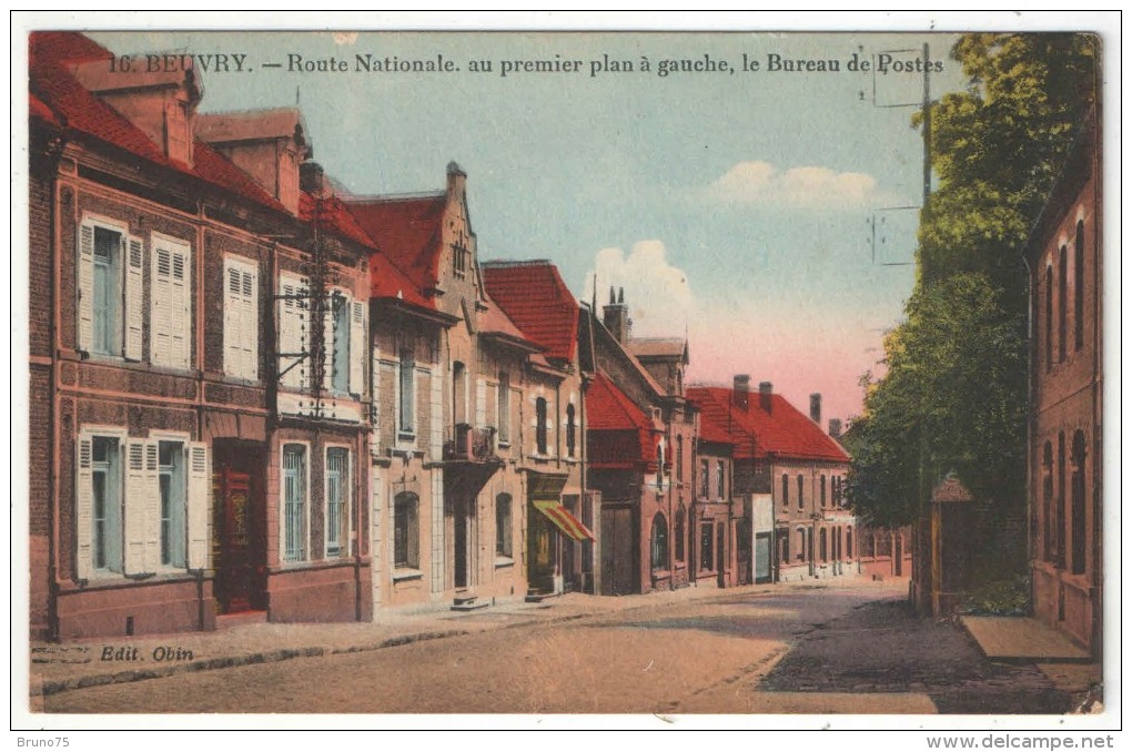 62 - BEUVRY - Route Nationale, Au Premier Plan à Gauche, Le Bureau De Postes - Beuvry